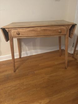 VINTAGE/ANTIQUE DESK WITH DROP LEAF ENDS