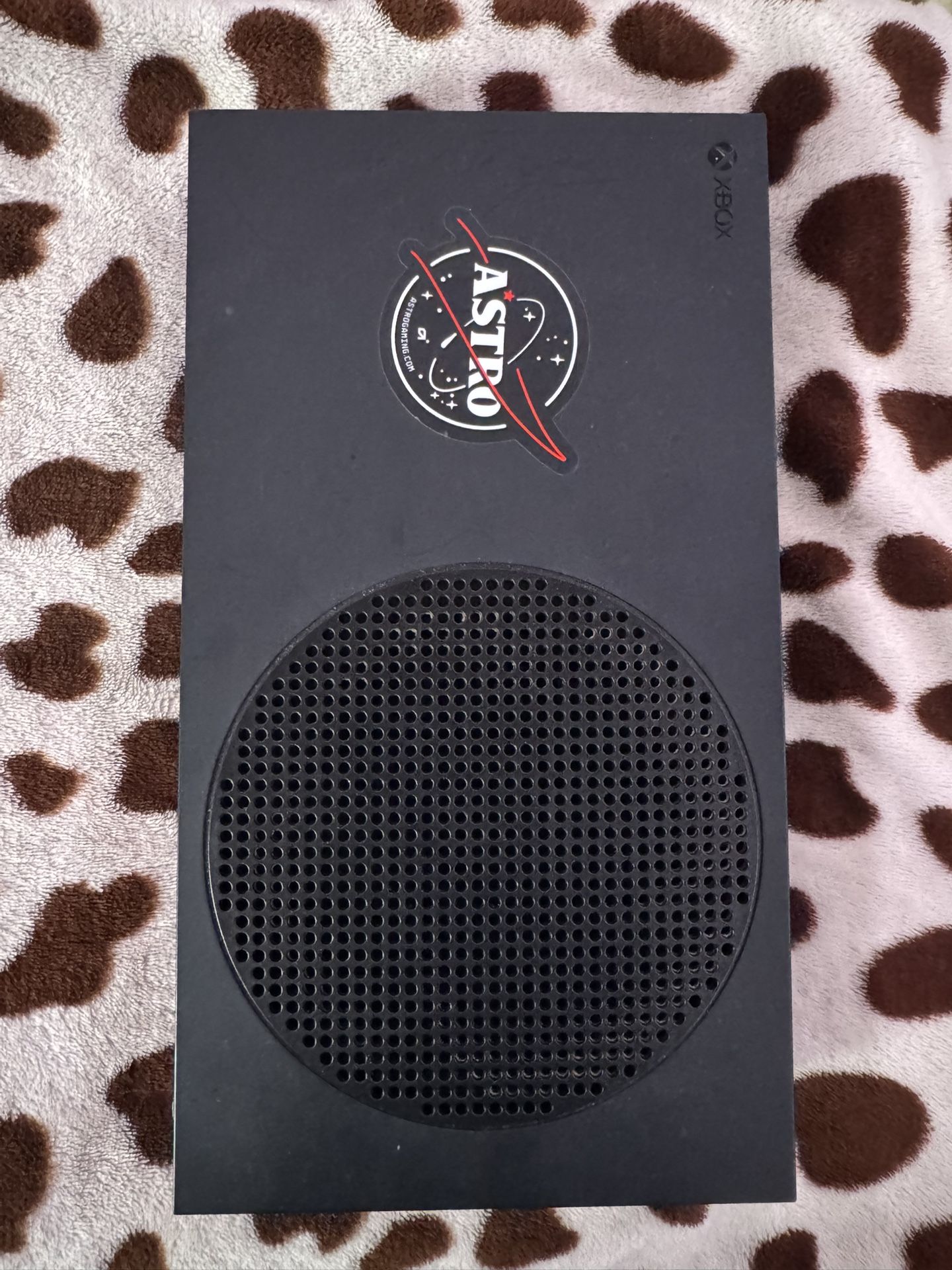 Xbox series S 1TB (black)-perfect condition