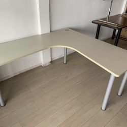 Desk Modern L Shape 72”x72”