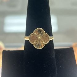 Lady’s Flower Ring