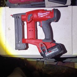 Milwaukee 18 Gauge Narrow Crown Stapler 2749-20