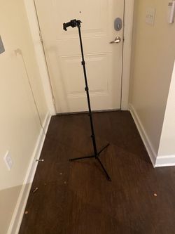Phone tripod