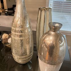 Set Of 3 Golden Vases