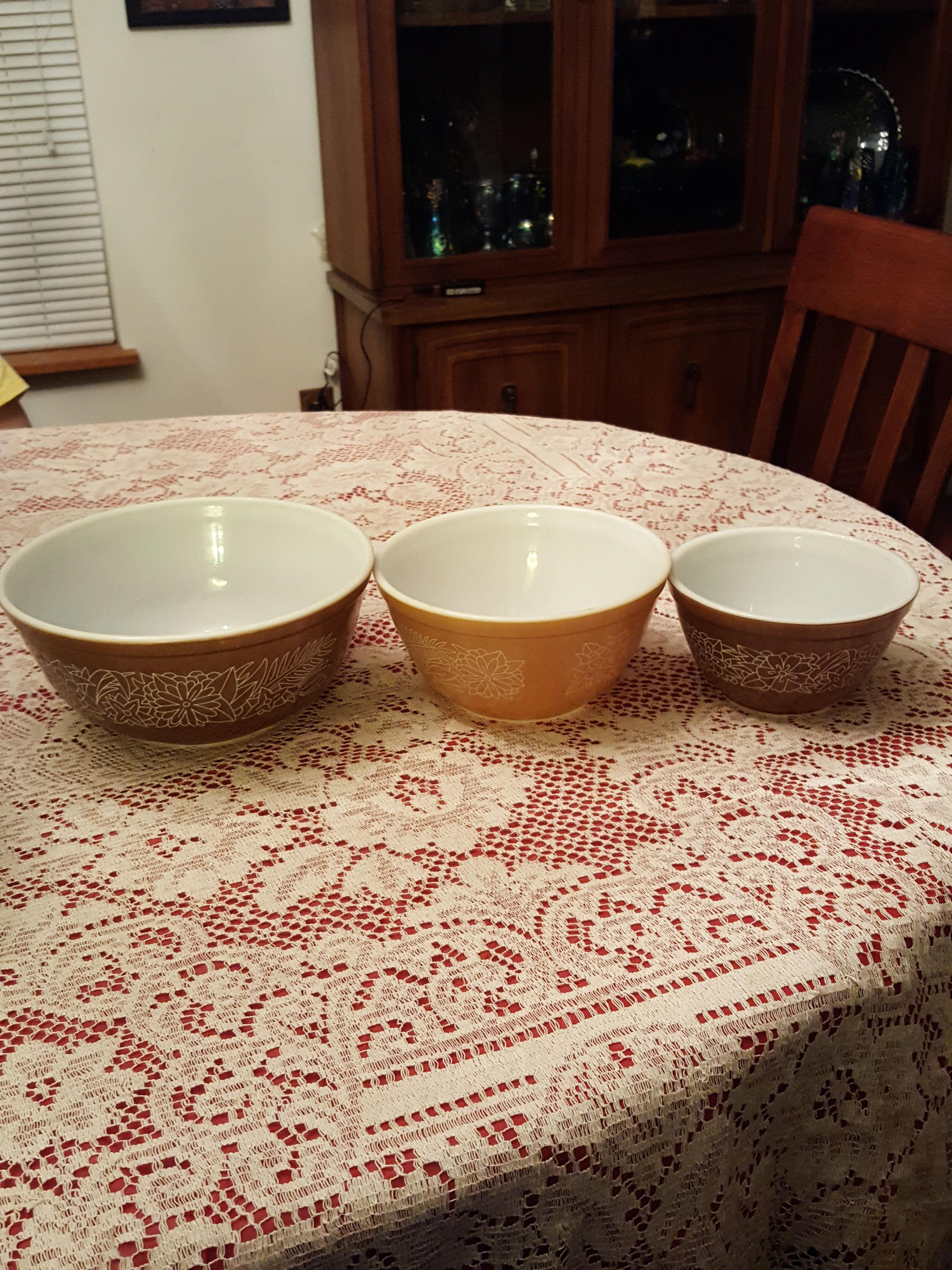 Pyrex nestled bowls