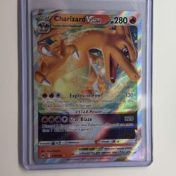 CHARIZARD VSTAR