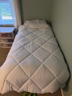 Twin bed and metal frame