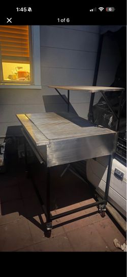 Stainless Steel Grill with Overhead Shelf – Perfect for Catering & Events