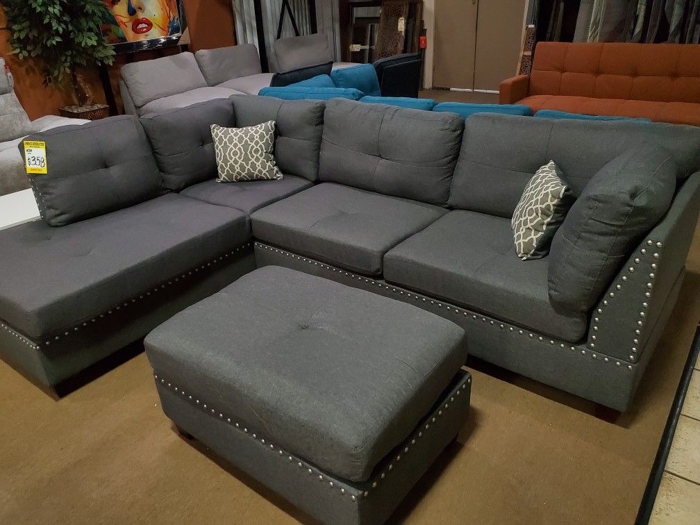 Sectional Couch With Ottoman 