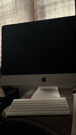 Apple desk top