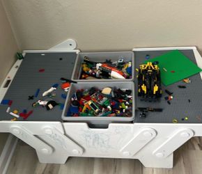 Lego Table