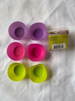 Chloé's Kitchen silicone baking cups