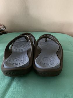 Mickey mouse croc flip flops 2025