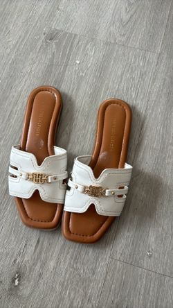 Tommy Hilfiger slippers