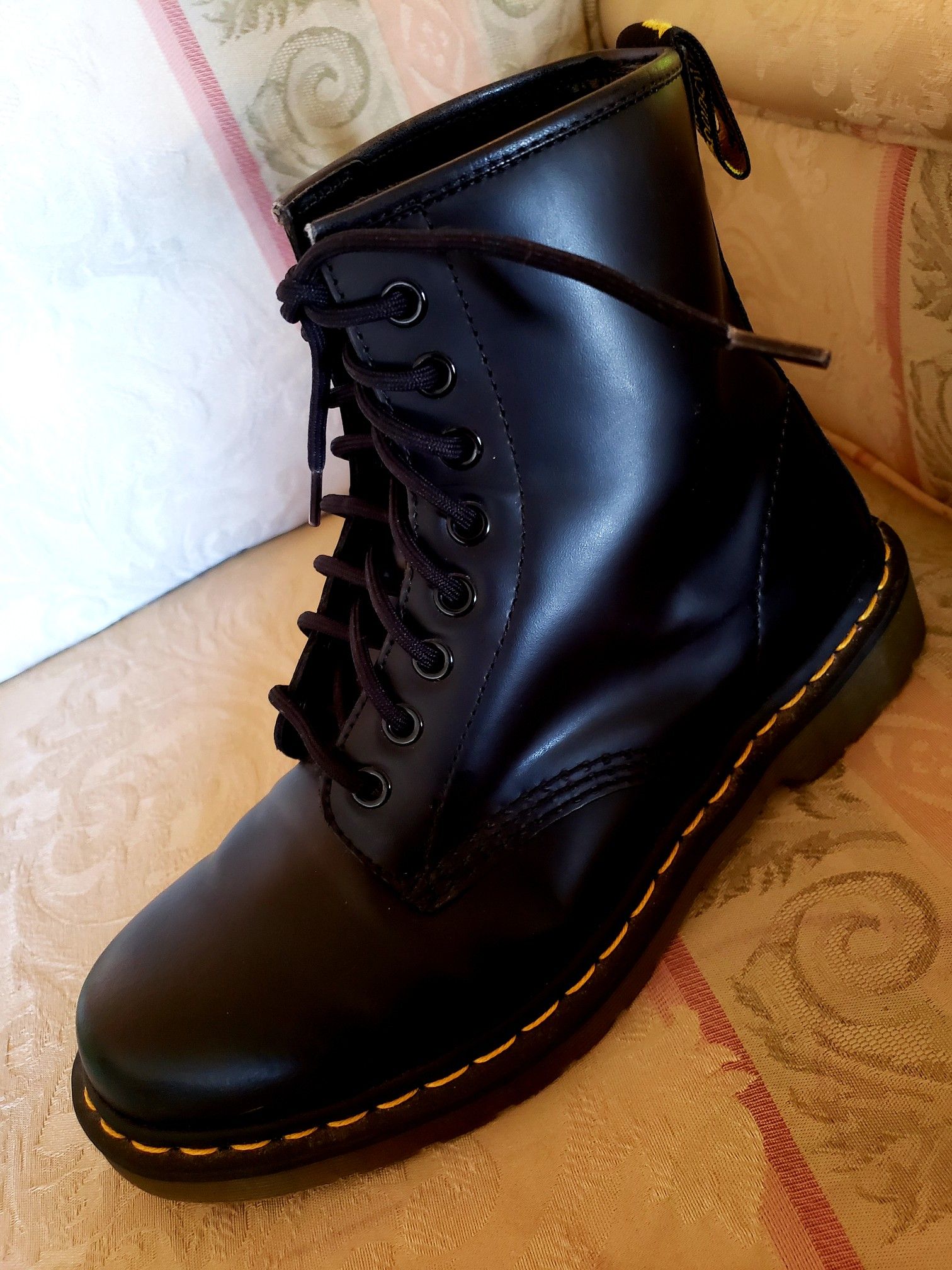 Air wick hotsell dr martens