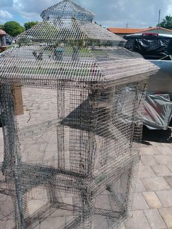 6 FEET BIRD CAGE.