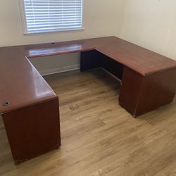 Wood U Desk