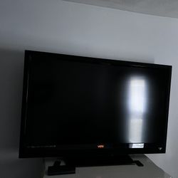 Vizio TV 47 Inch