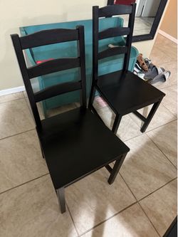 Black table