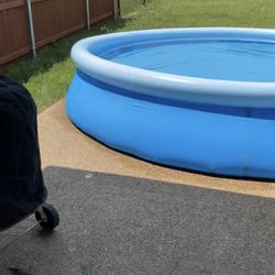 Outdoor Pool 12 Feet *REALLY NICE* With Brand New Pump/filter