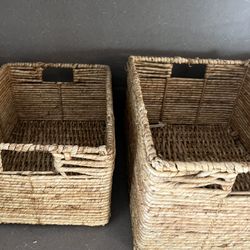 2 Baskets 