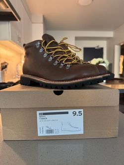Eddie Bauer Men’s Size 9.5 boots