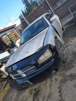 Parting out 2010 Dodge Charger parts