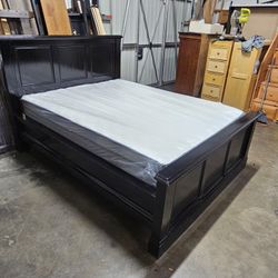 Queen Bed And Mattress 