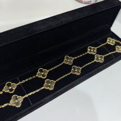 Van Cleef & Arpels Gold Necklace