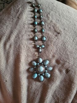 Silver N Turqoise Necklace