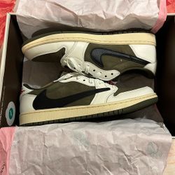 Travis Scott Jordan 1