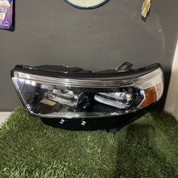 Ford Explorer Headlight 
