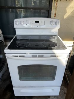 White Glass Top Stove DELIVERY AVAILABLE 🚚