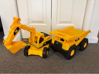 Set of 2 jumbo CAT construction vehicles