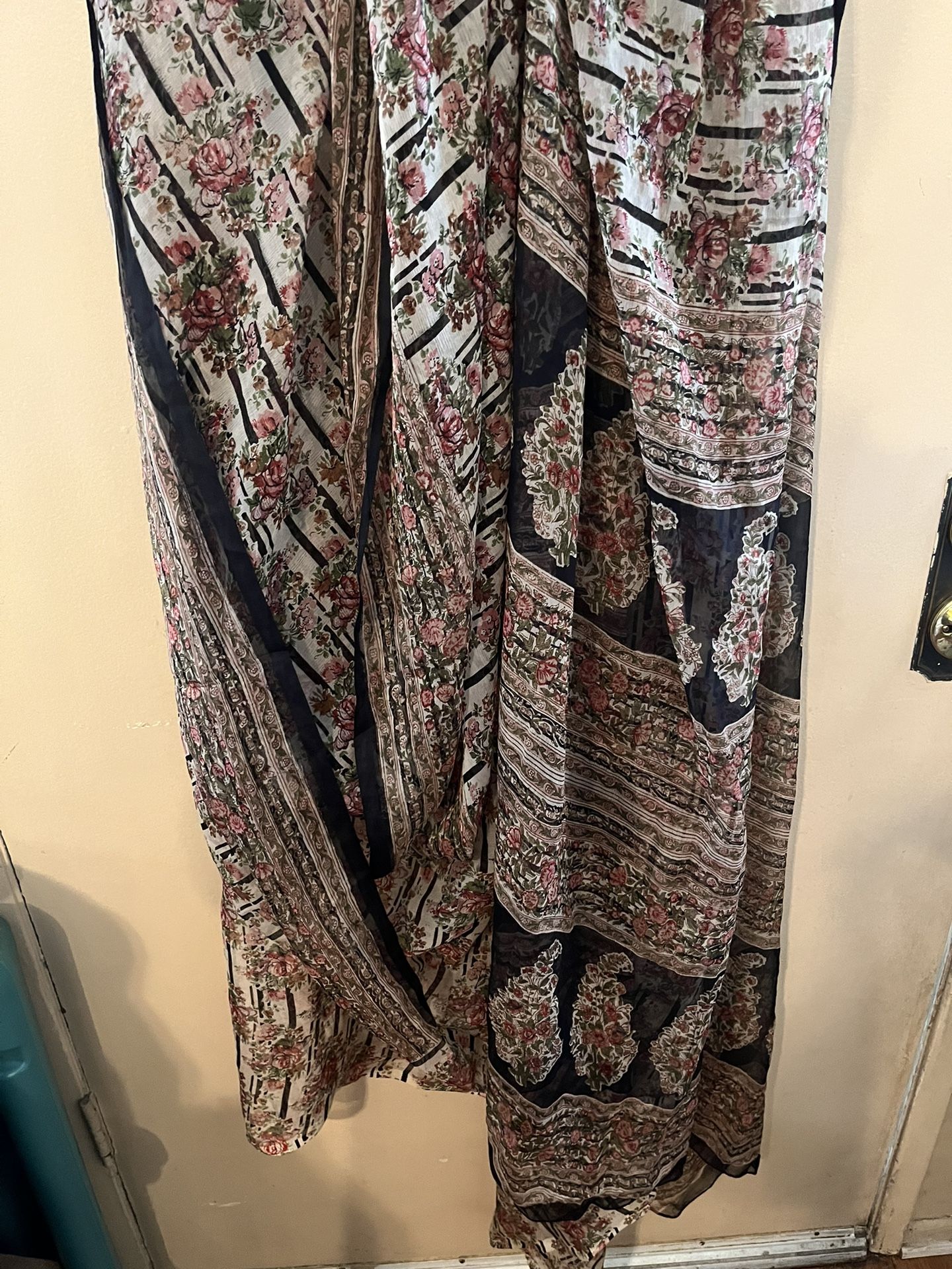 Sari Silk