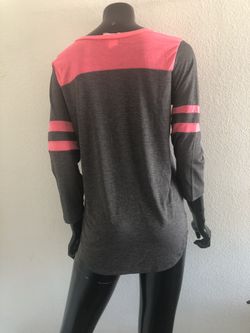 New gray with pink stripes top $10 size L