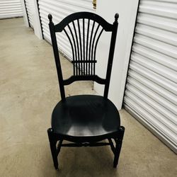$250 OBO…5 Sunset Trading Selections Allenridge Dining Chairs Black Solid $675 OBO