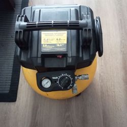 Air compressor