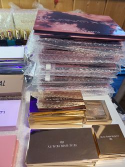 Eyeshadow pallets
