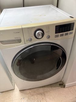 LG TrueSteam Sensor Dry Front-Load Dryer