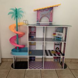  Doll House