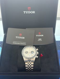 TUDOR Black Bay Chrono