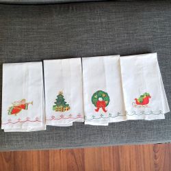 Vintage Christmas Napkins (4)