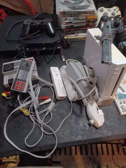 Huge video game bundle (all in working condition)