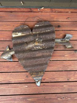 Rustic Corrugated Metal Heart with Arrow Wall Art | Reclaimed Tin Folk Art | Valentine’s Day decor