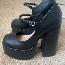 Color Black 