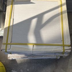 100 Sq Ft Of 16x16 Porcelain Tiles 