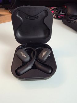 SHOKZ Openfit wireless ear buds