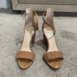 Vince Camuto Size 7 1/2