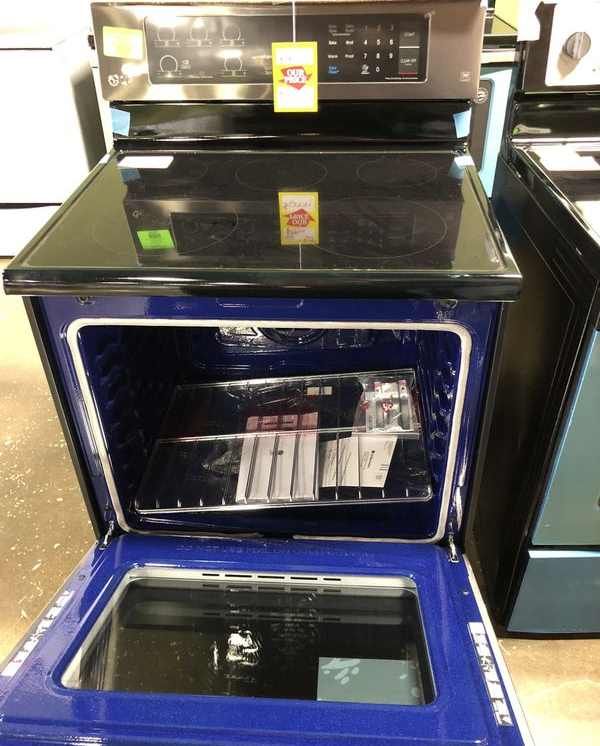 LG Electric Stove (Model:LRE3061BD) XCX