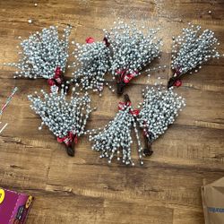 Christmas / Craft  silver small ball with glitter sticks each bunch is more10/15 sticks each set $10 all $60 Craft 